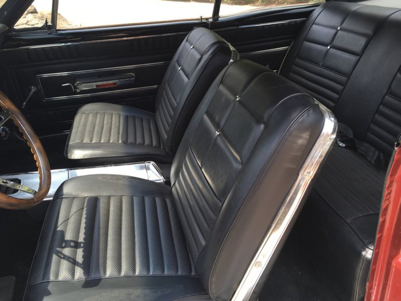 /public/hot-rods/66-ford-leather-seats-minneapolis-custom-hot-rod-restorations-1.jpg